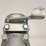 Turbo outlet pipe bracket replacement