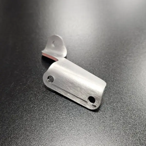 Turbo outlet pipe bracket replacement - Image 3